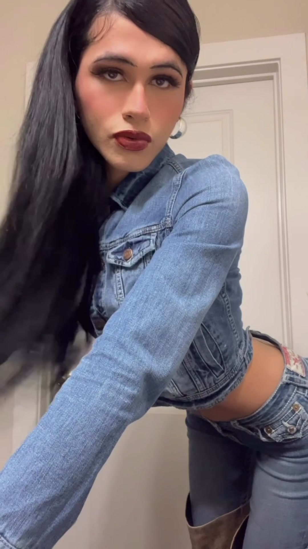 @Veenusian