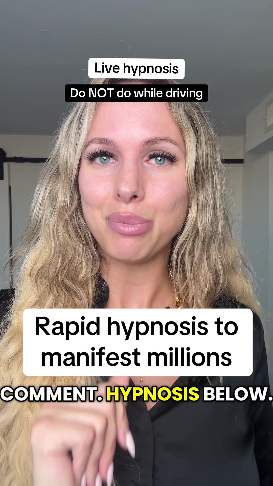 @Hypnotist | Julia Hankins