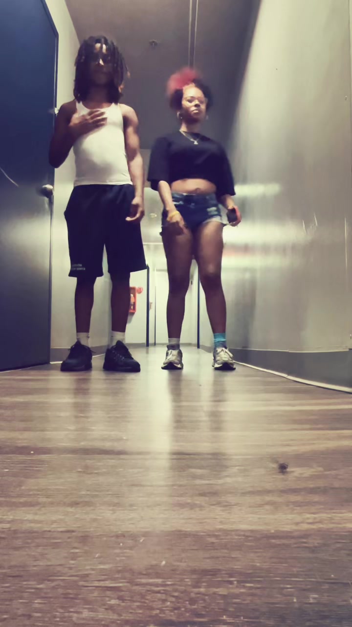 @:|