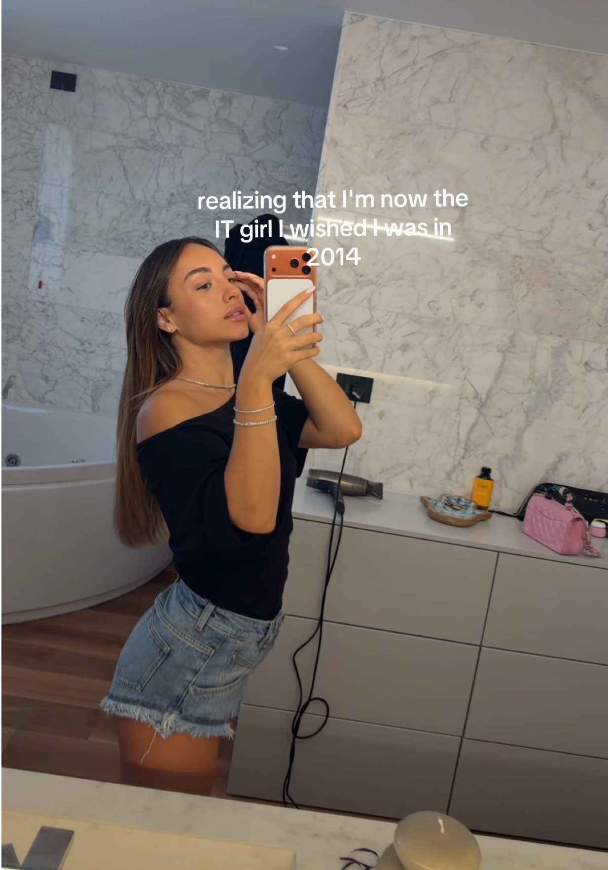 @chiaradomii