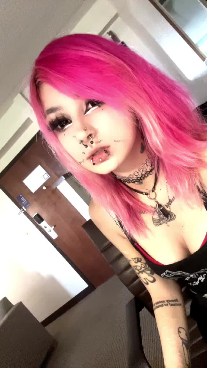 @z0mbi3_b1t3s