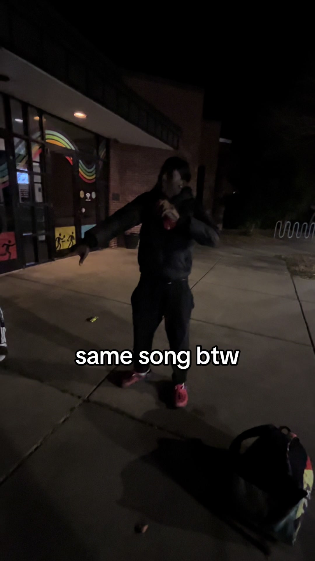 @Mj