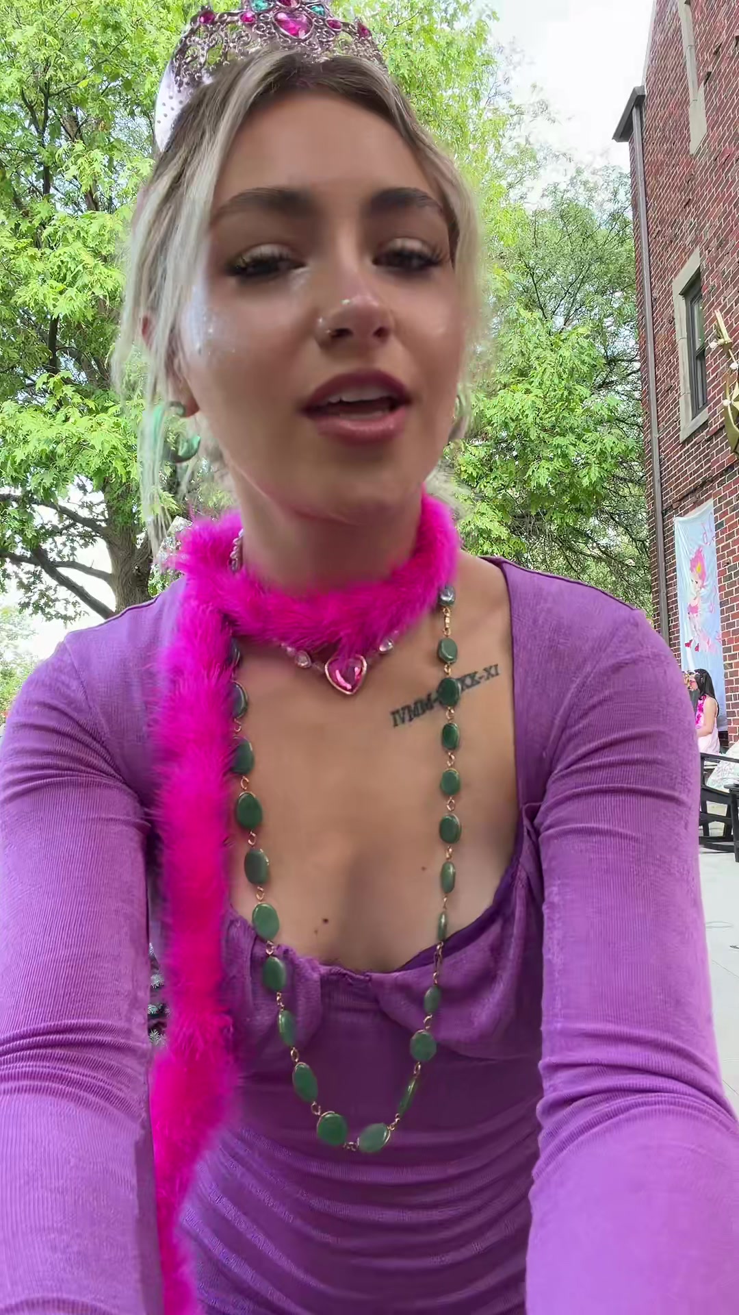 @whoevenisshe