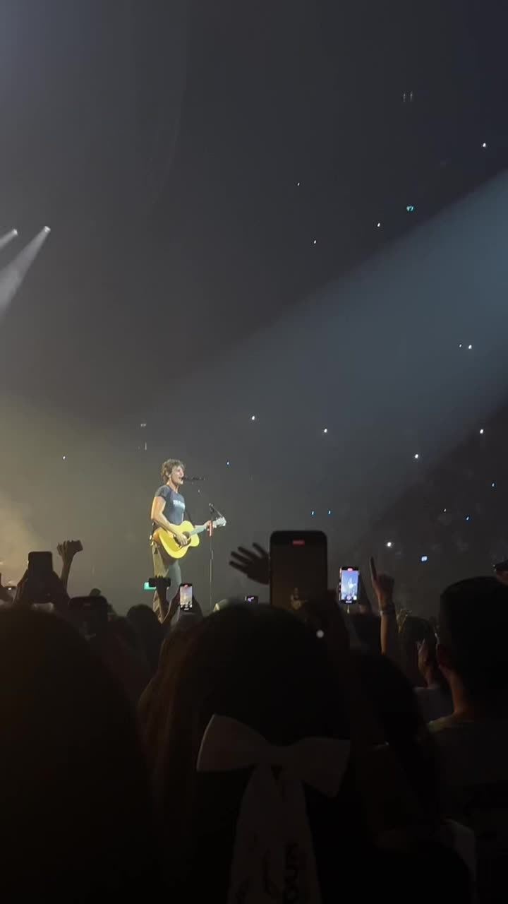 @Gaby (Shawn Mendes !!)