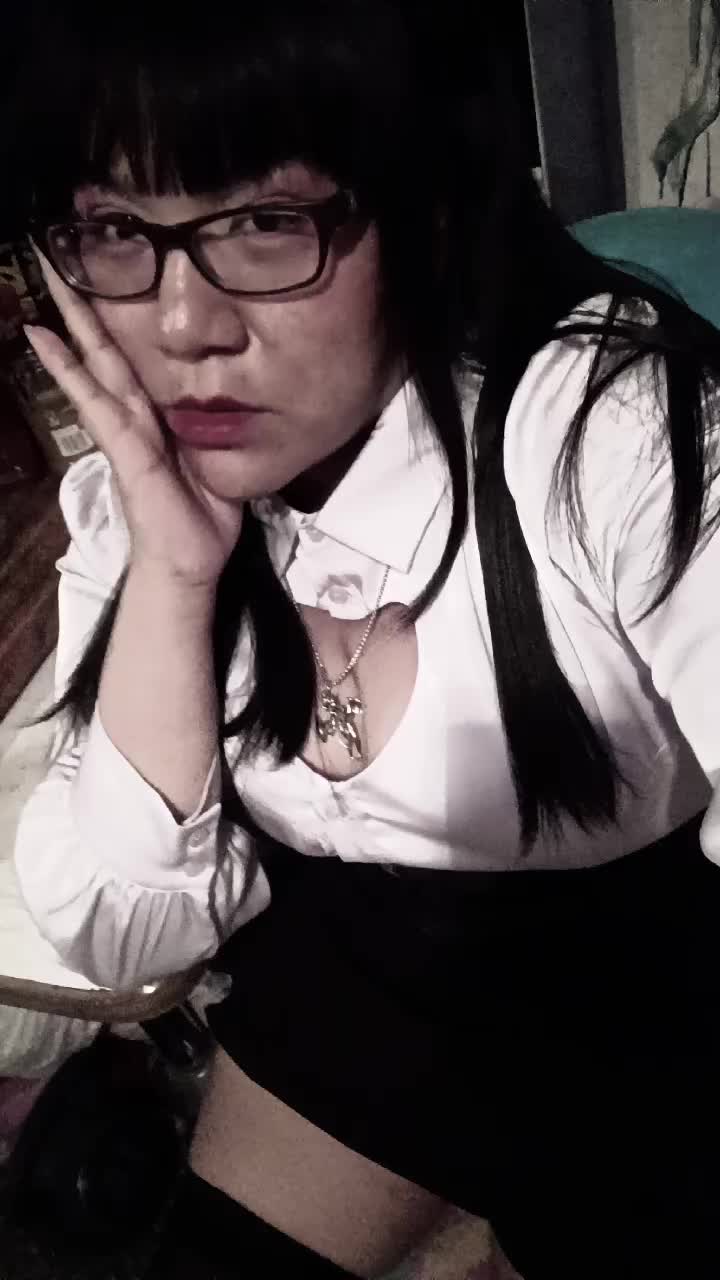 @hopelessrhia