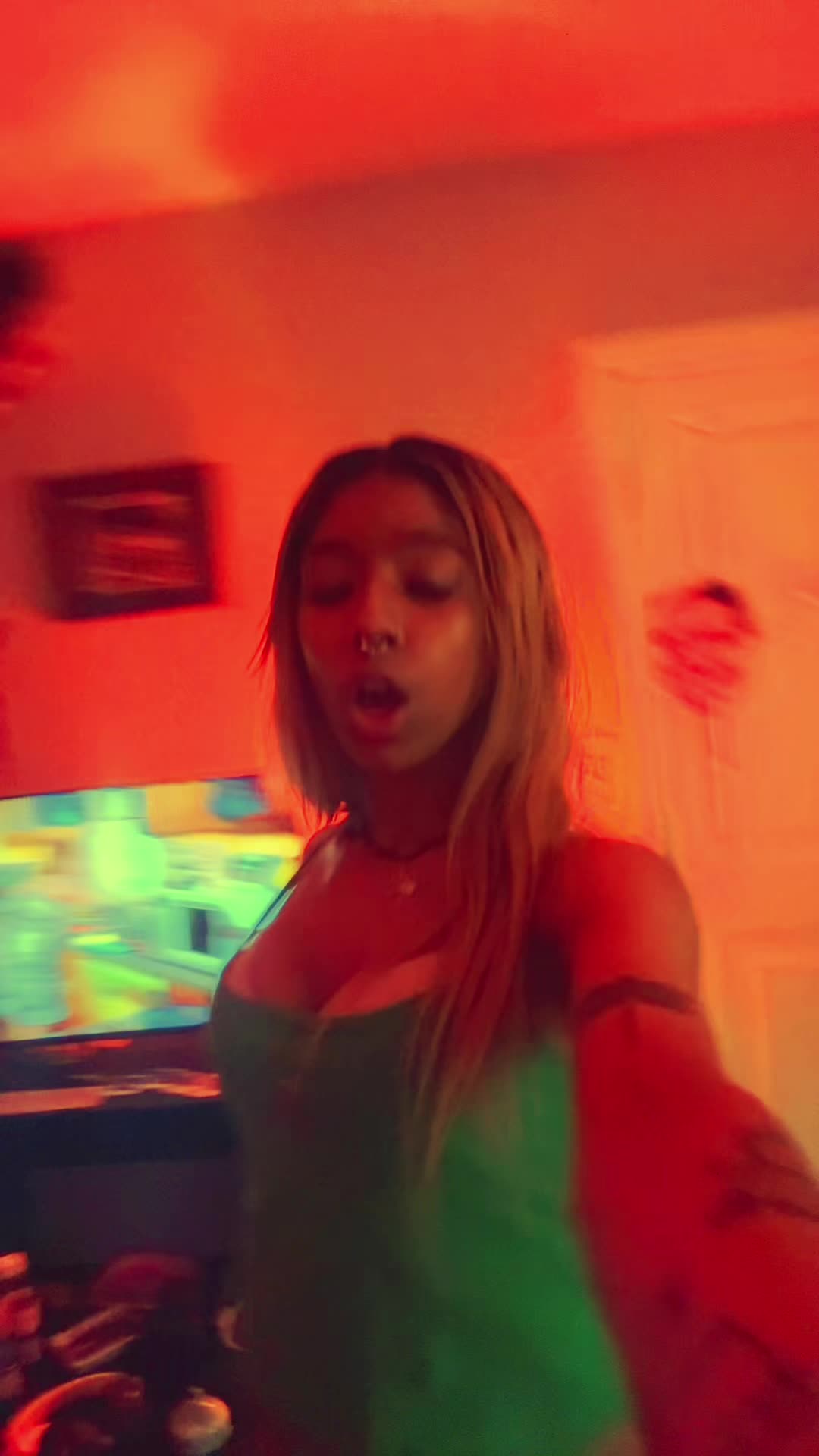 @clararara