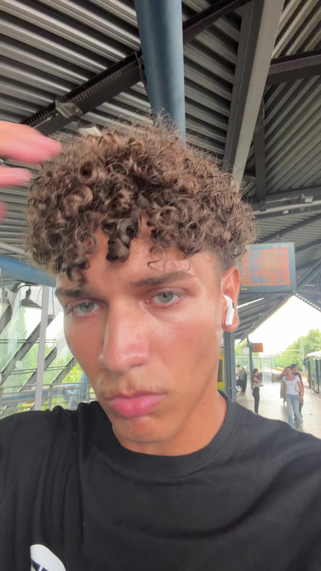 @JJ