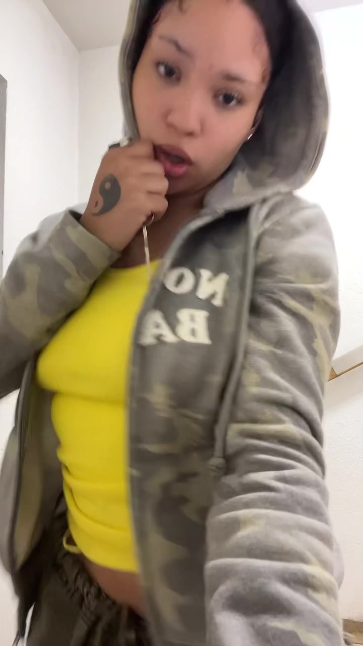 @urgirllovesmyswag
