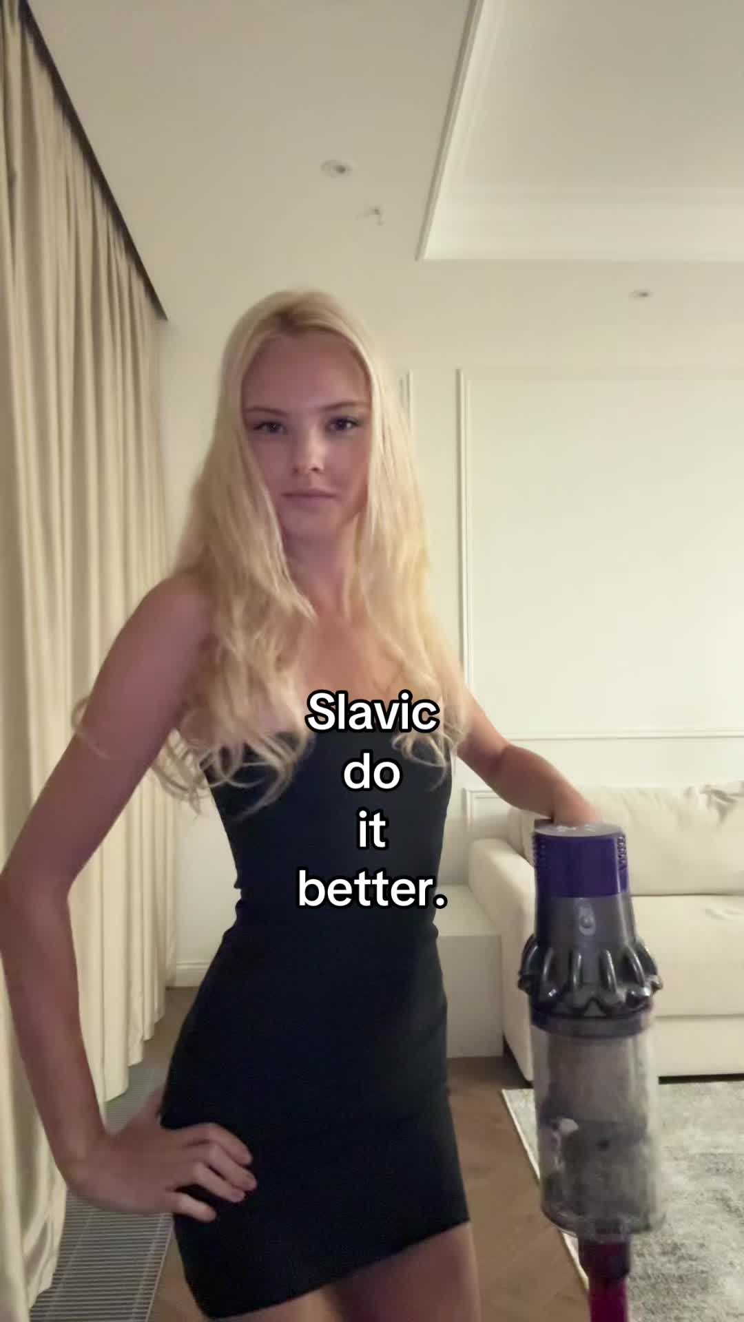 @monnelizz