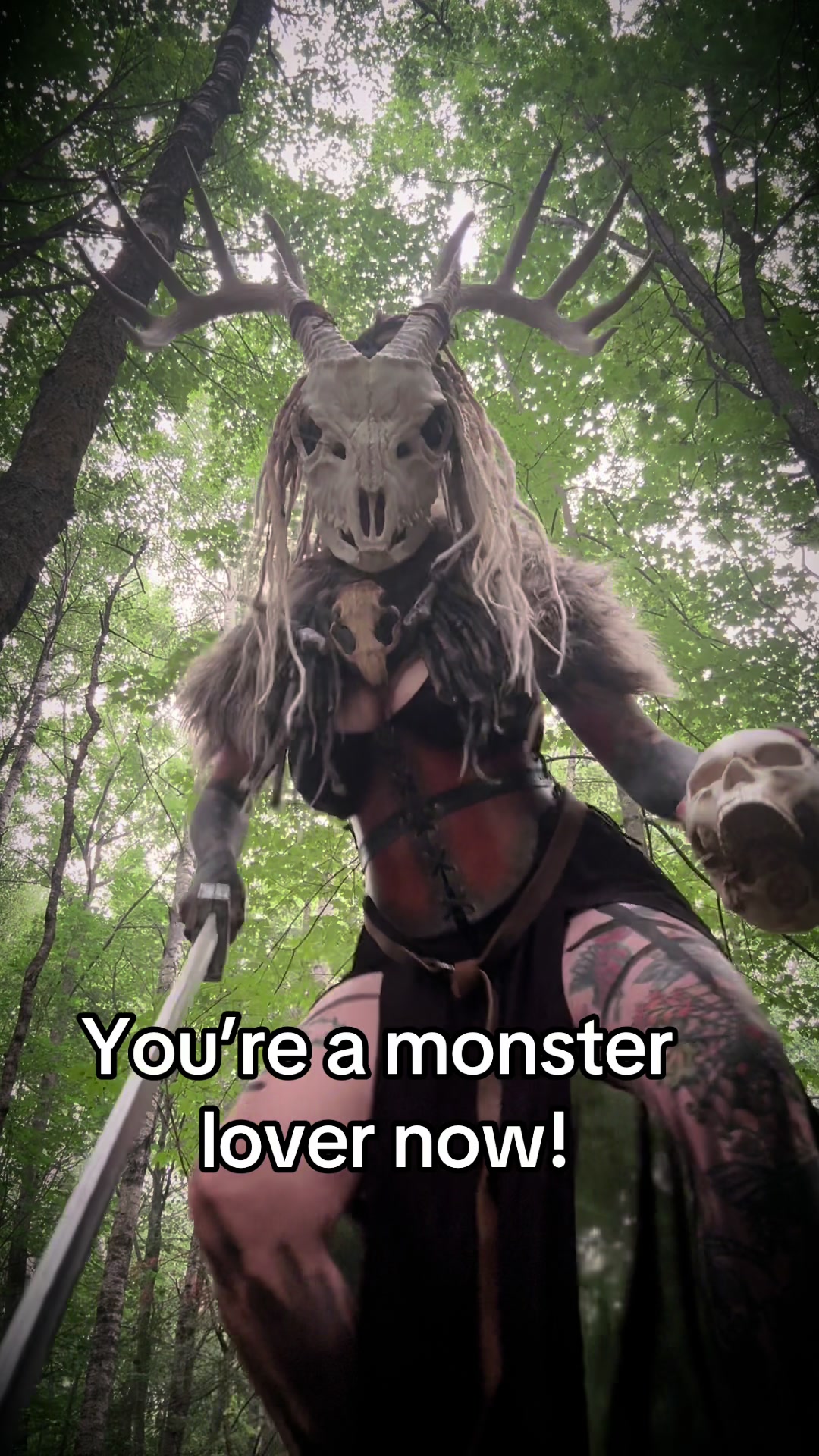 @MonsterMommy🕷️