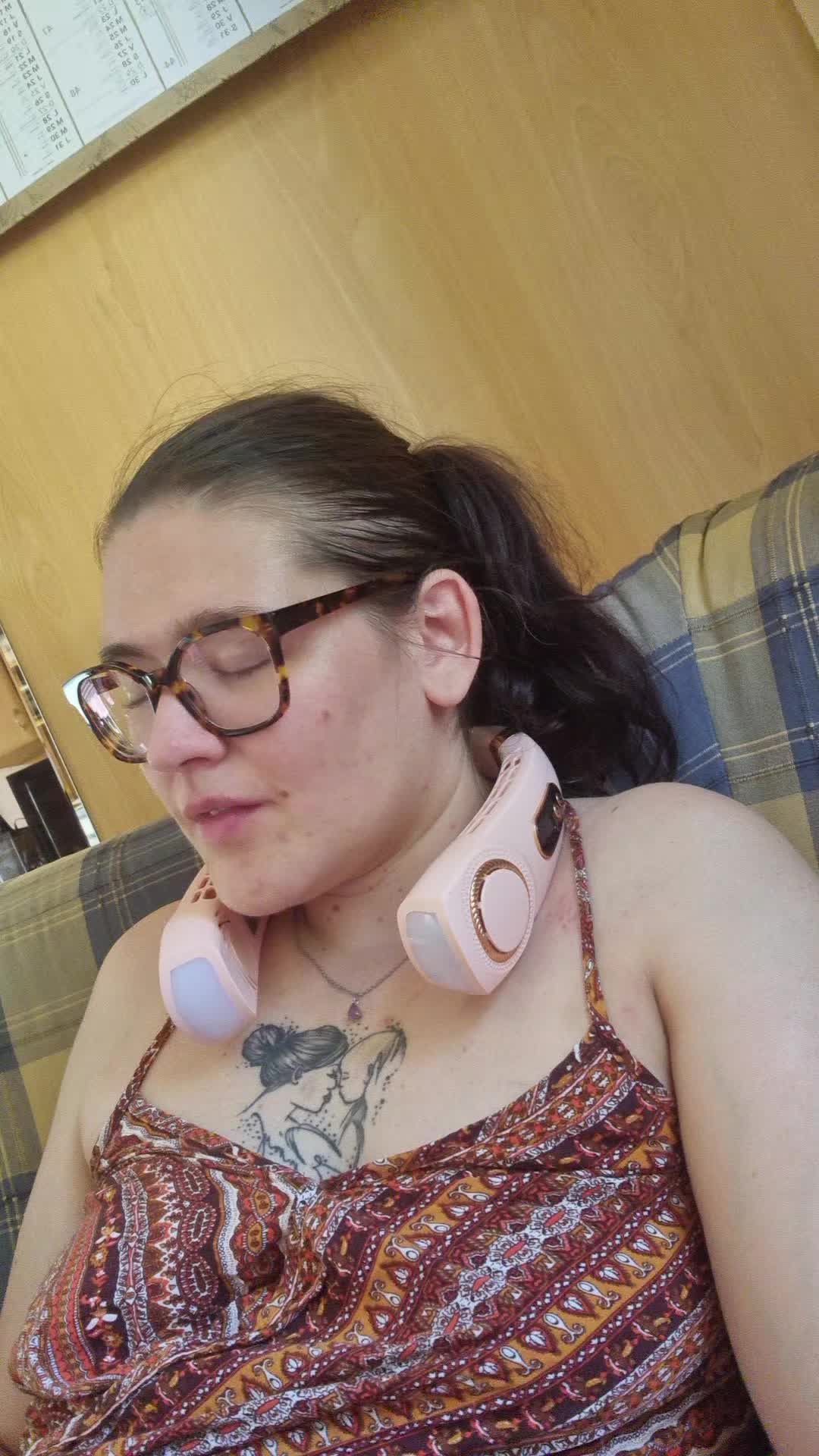 @Petitenaine02