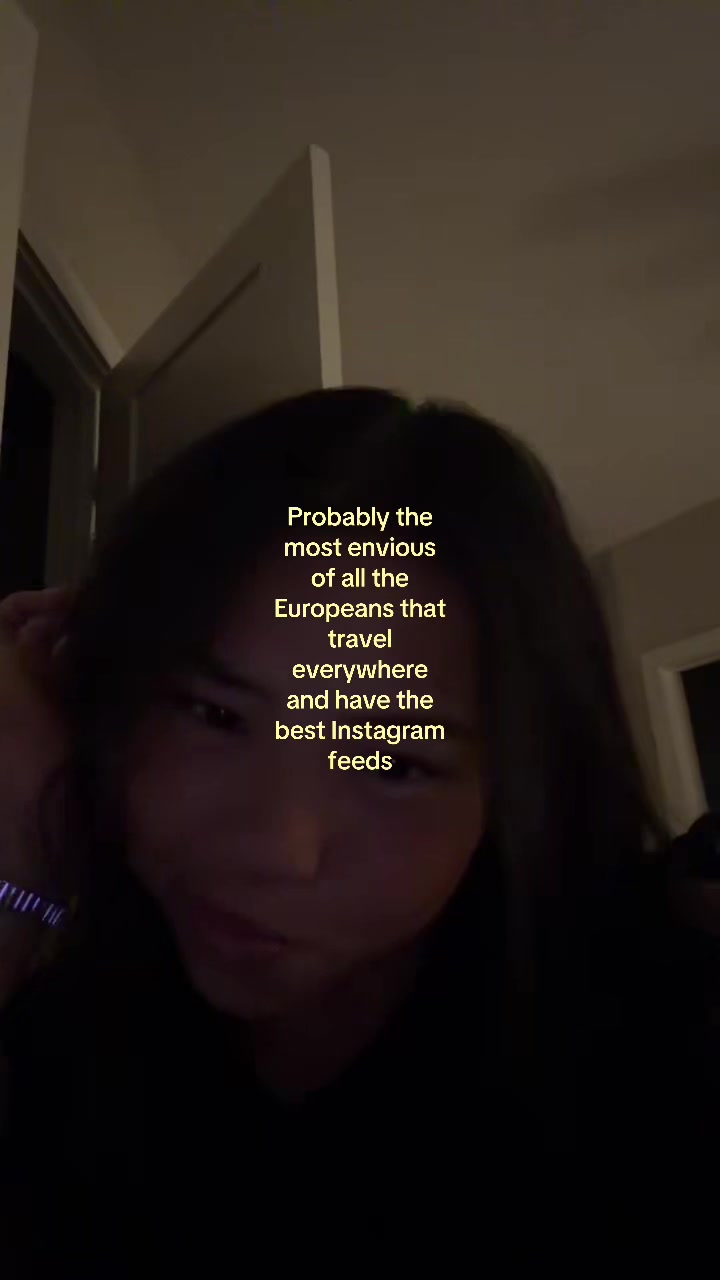 @Ella