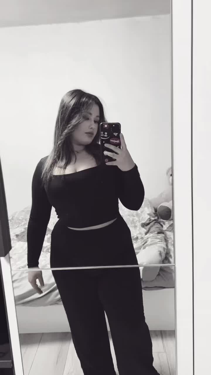 @Lena🌸