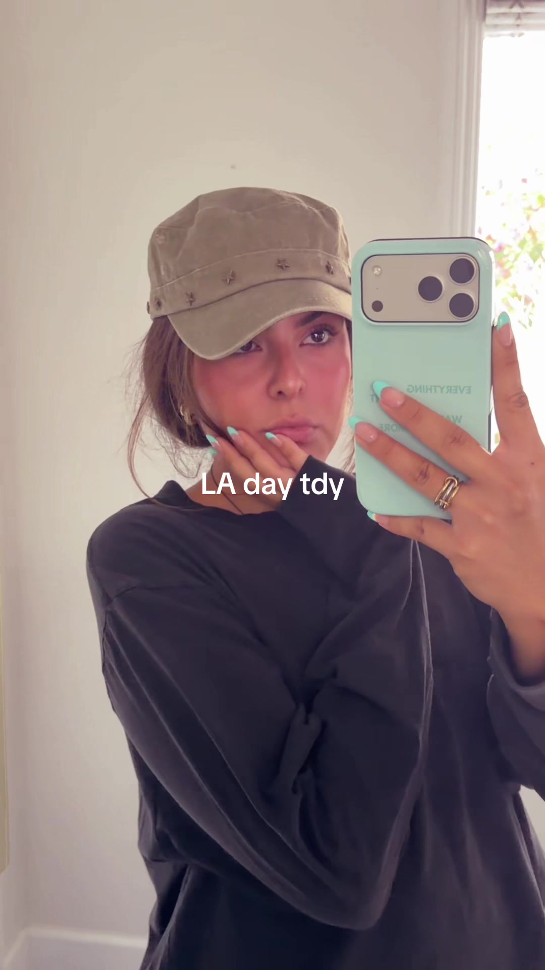 @chantelleb