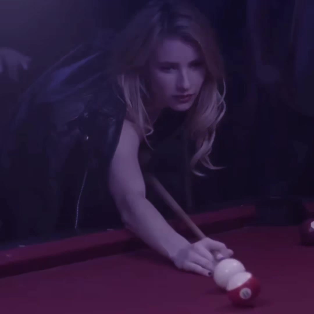 @elle