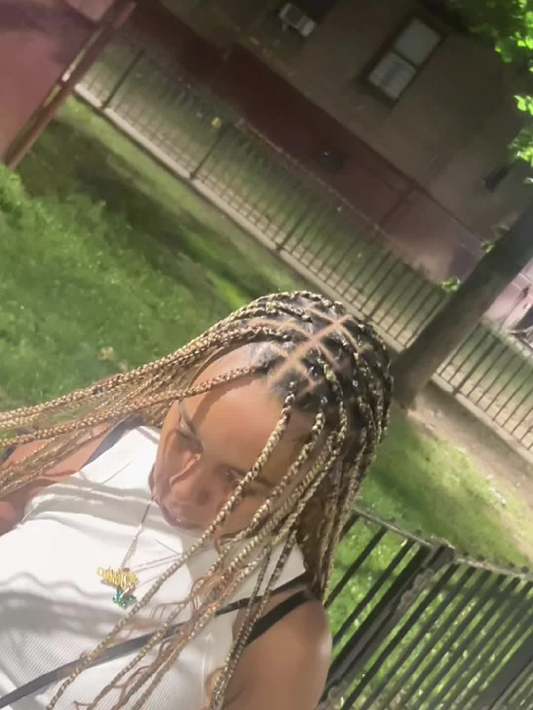 @VonnaStylez