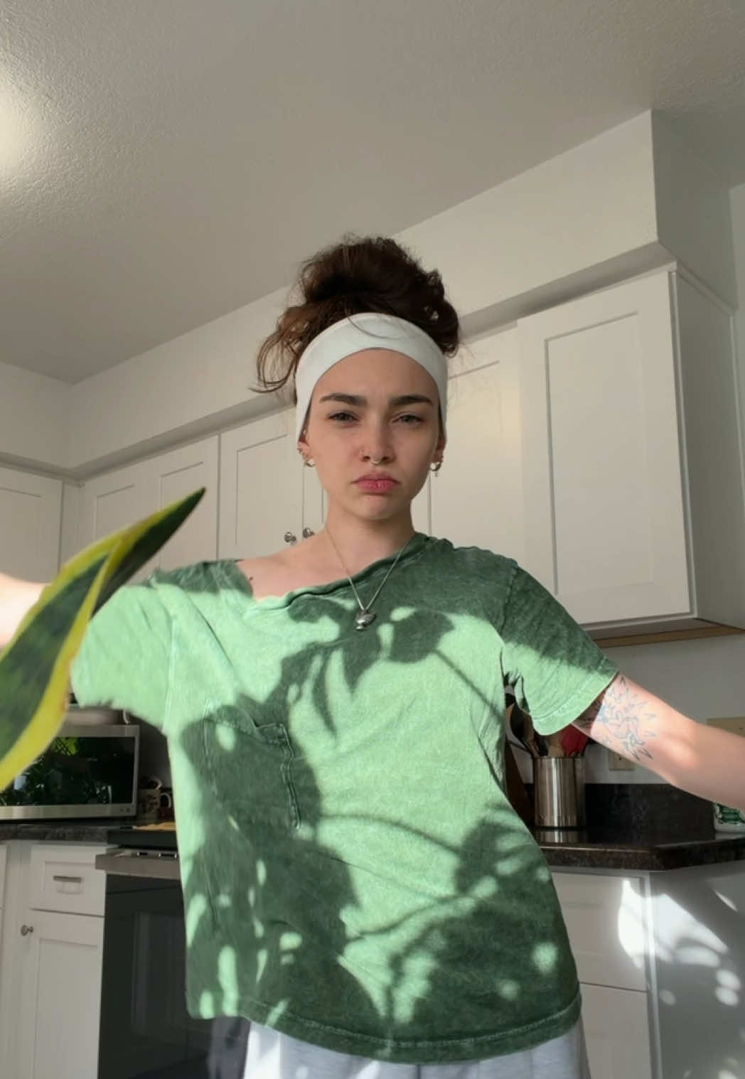 @mj
