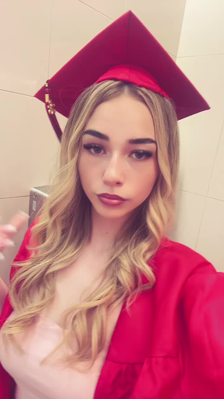 @em ๐