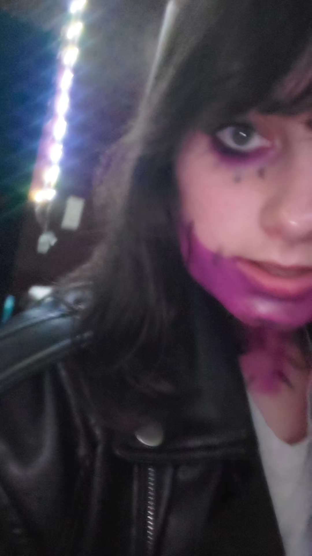 @$Vivian