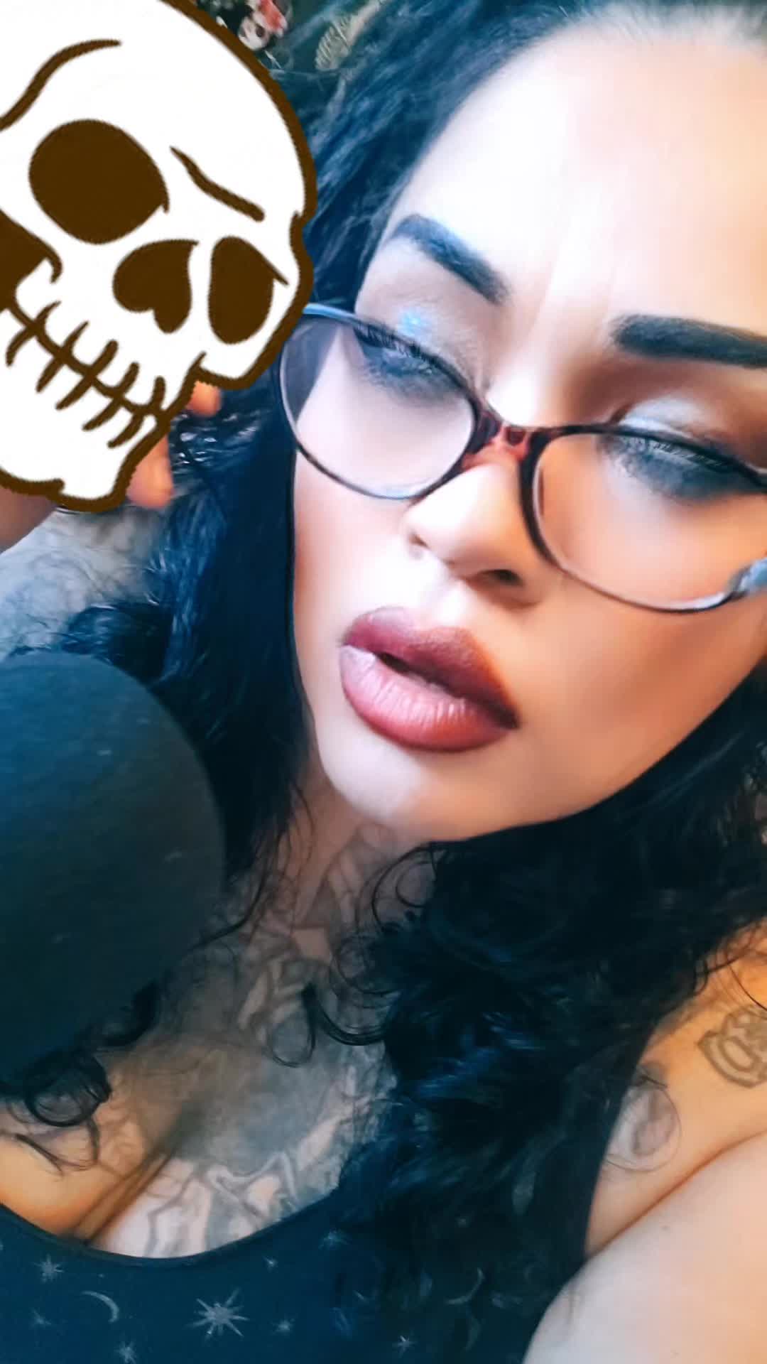 @spookychola
