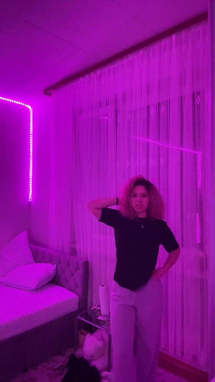 @elisa naz