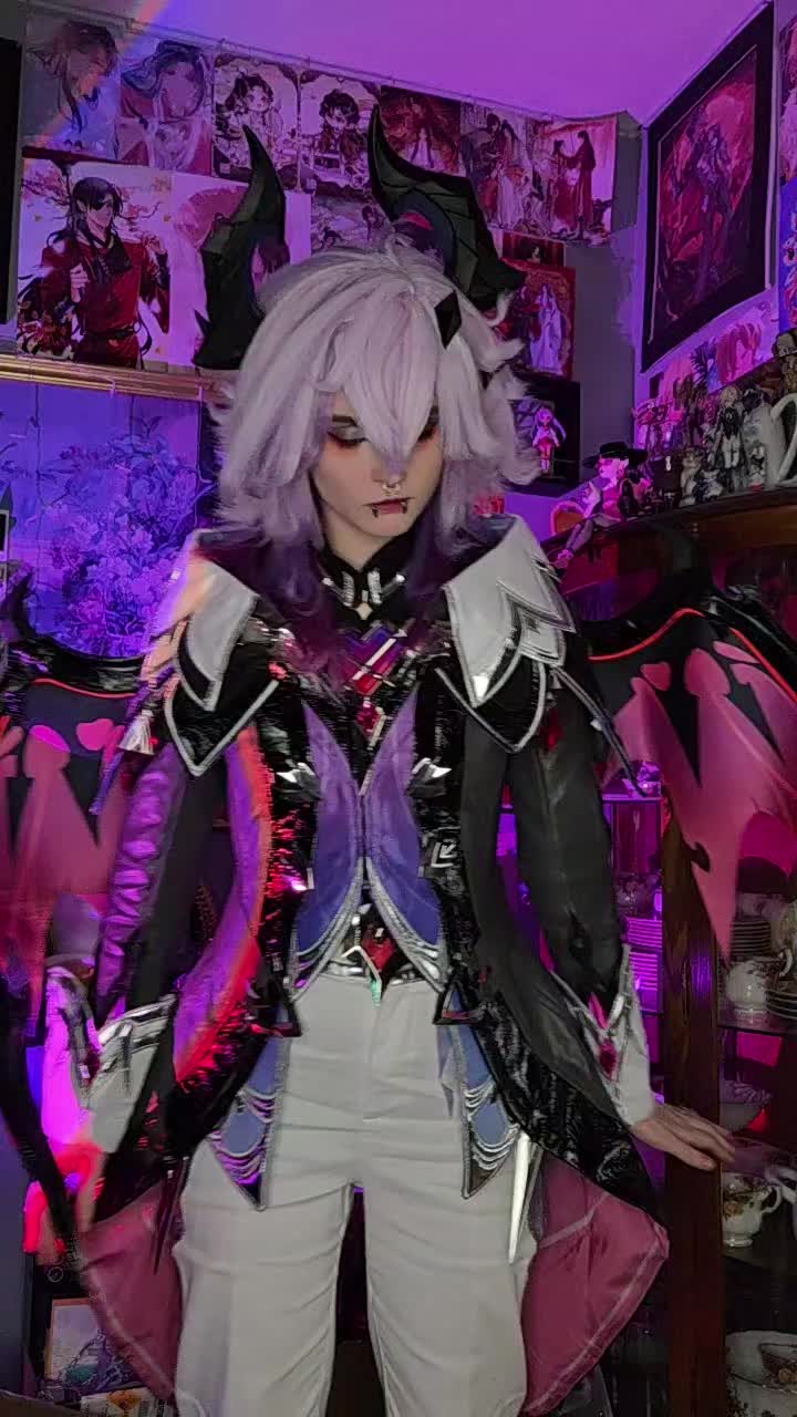 @Trashshark_cosplay 🔜 Ctcon