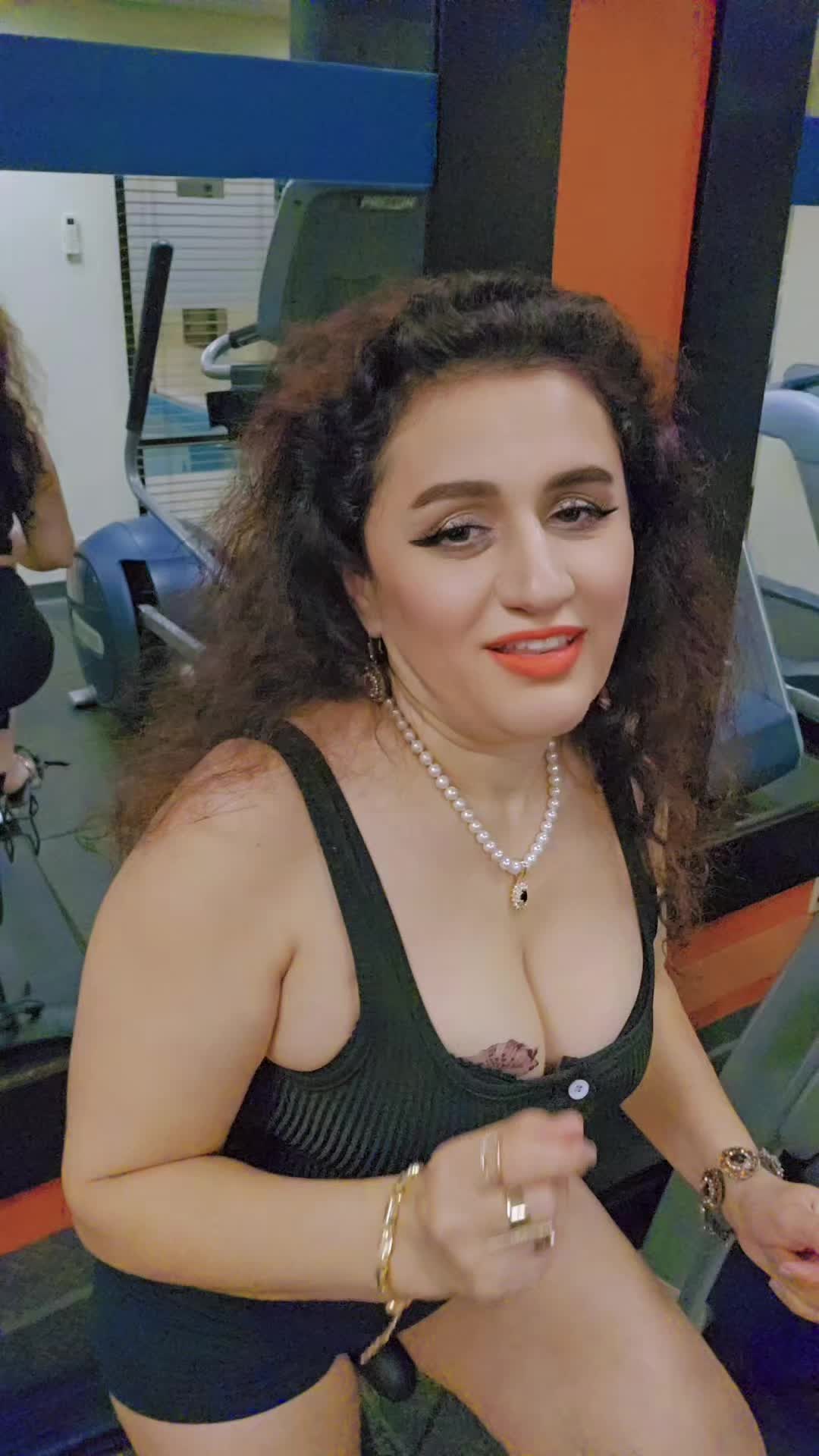@👑Sultana