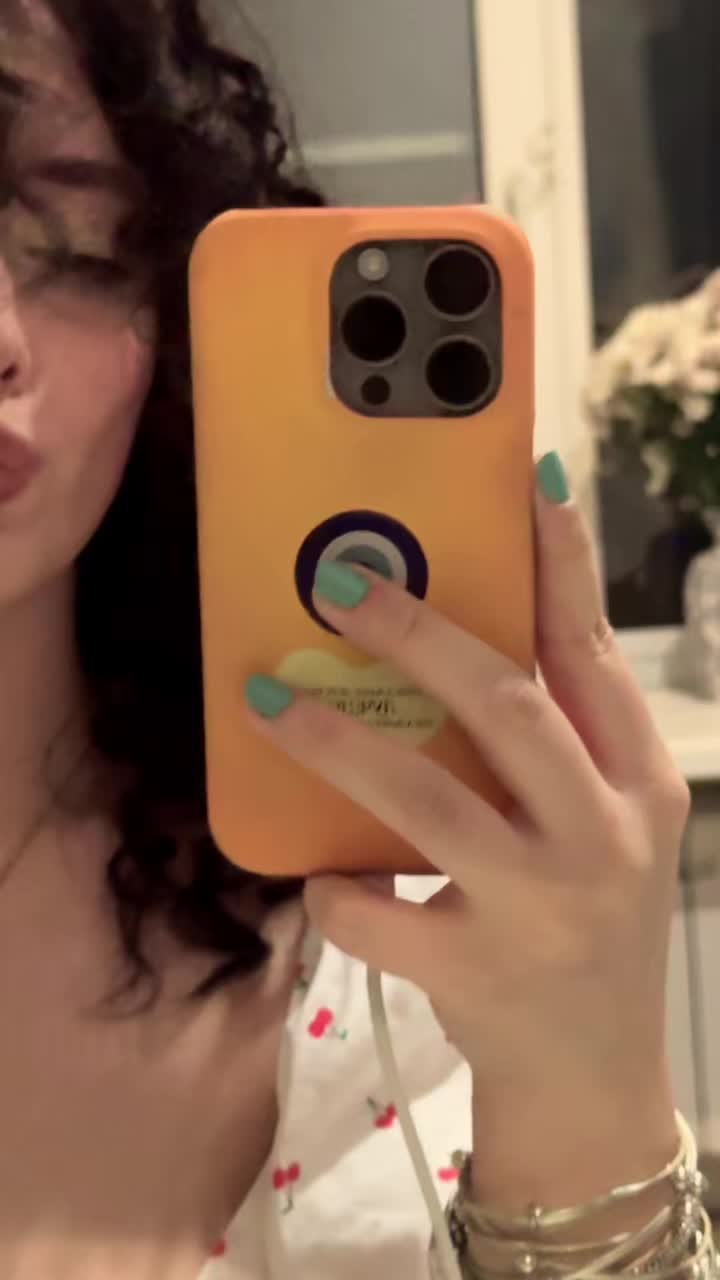 @🦅