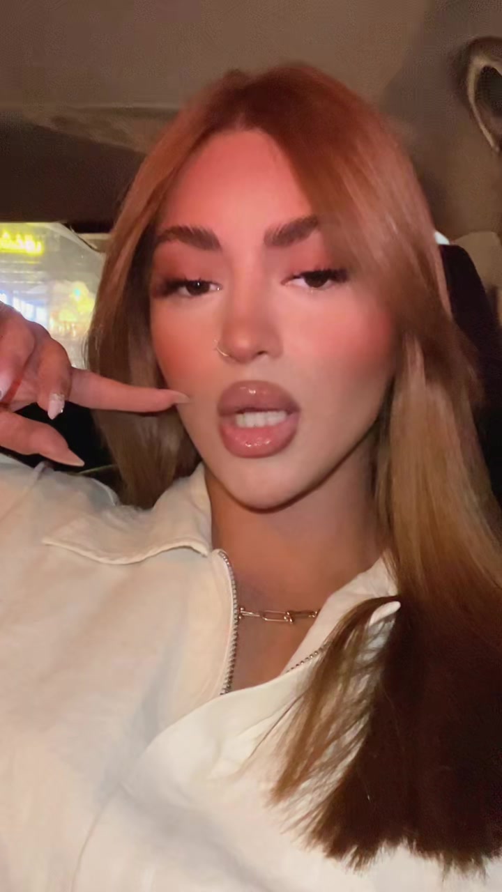 @adrina_heydarii
