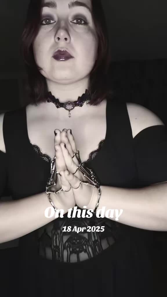 @deadgirl_official