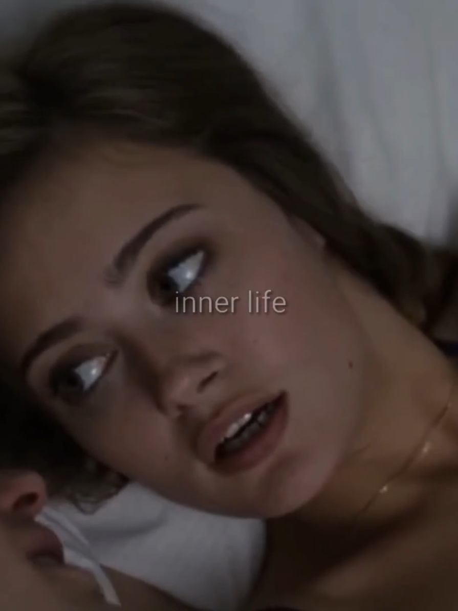 @𝘬𝘰𝘬𝘰𝘮𝘪𝘥𝘢 <3