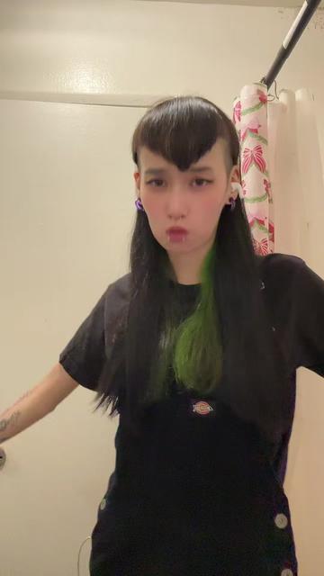 @Vampira