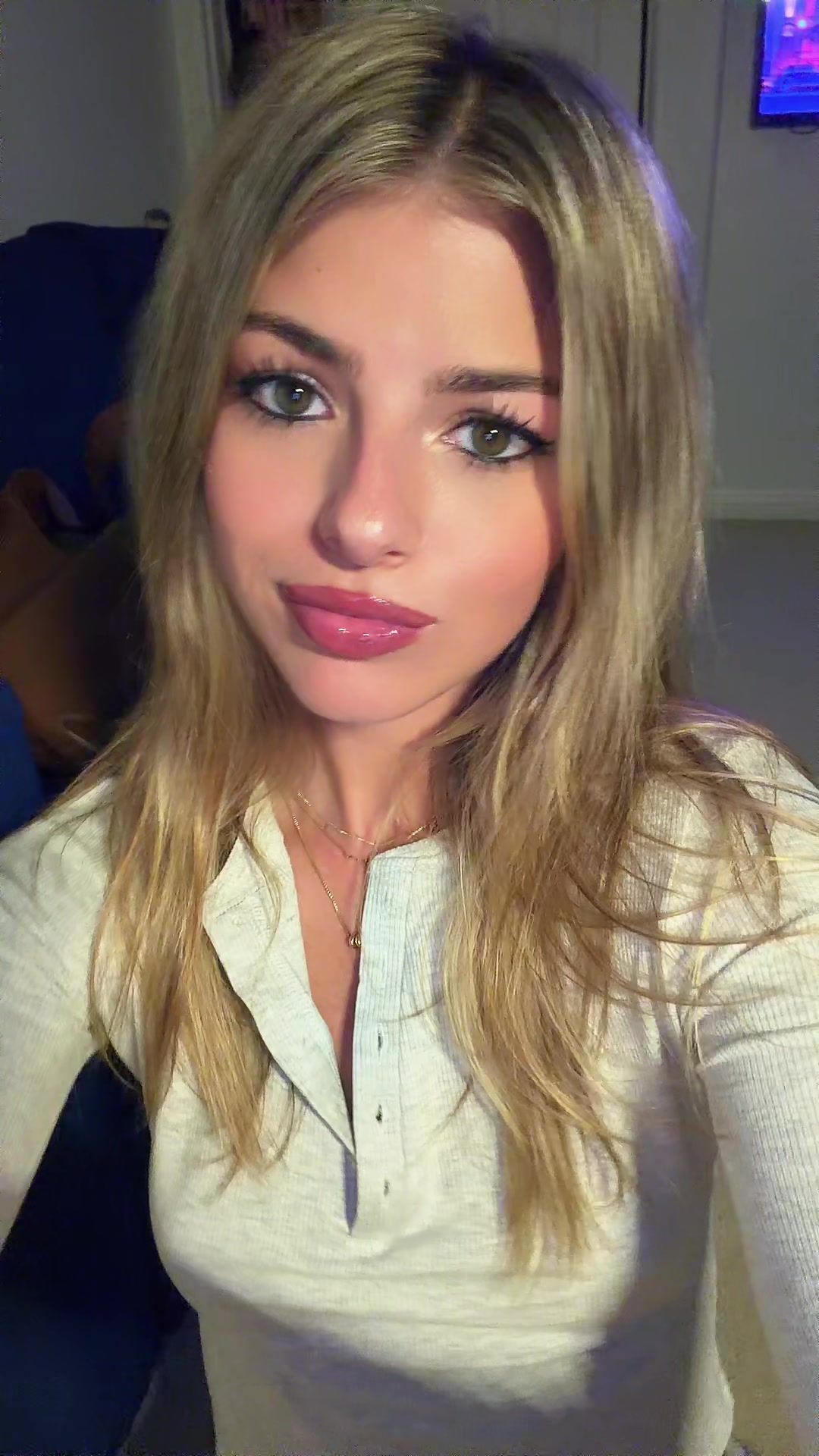 @isaaaa