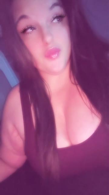 @🎀curvybratbabe71