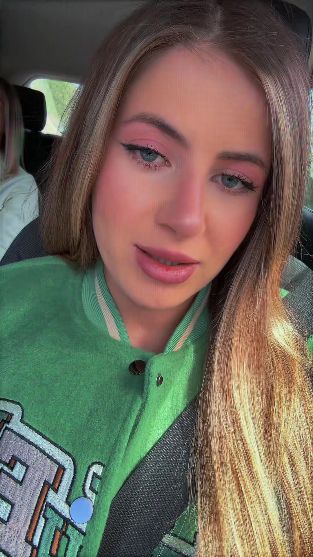 @Simona ✨