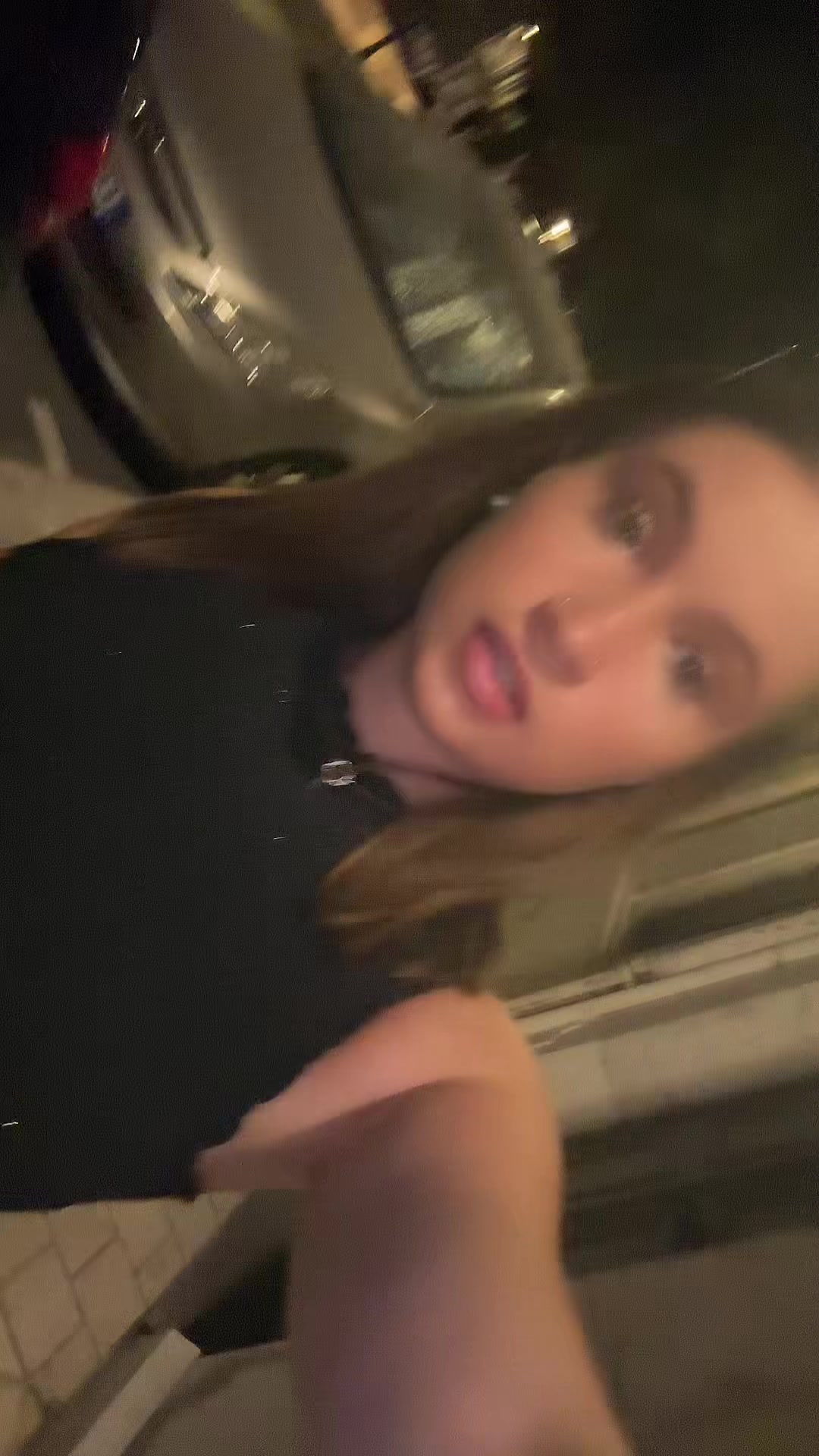 @_lila_dst