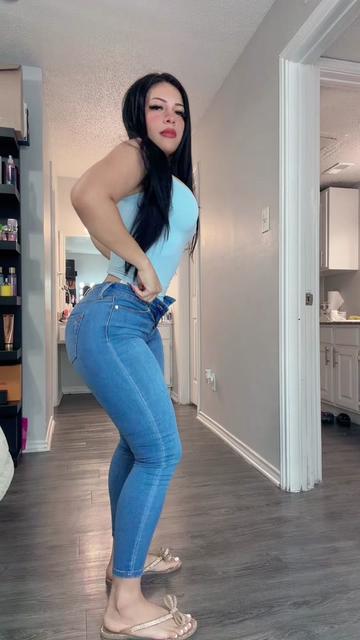 @La nalgona