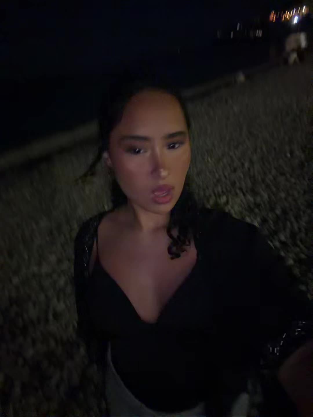 @...