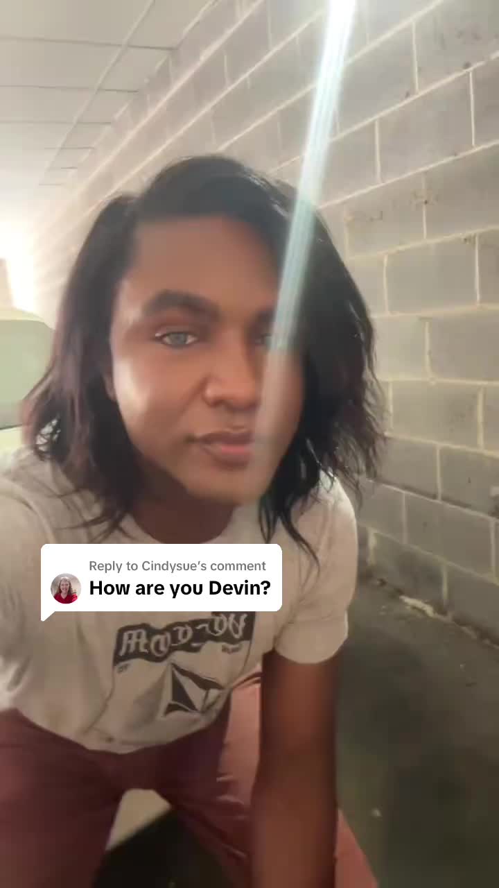 @Devin Symone💬