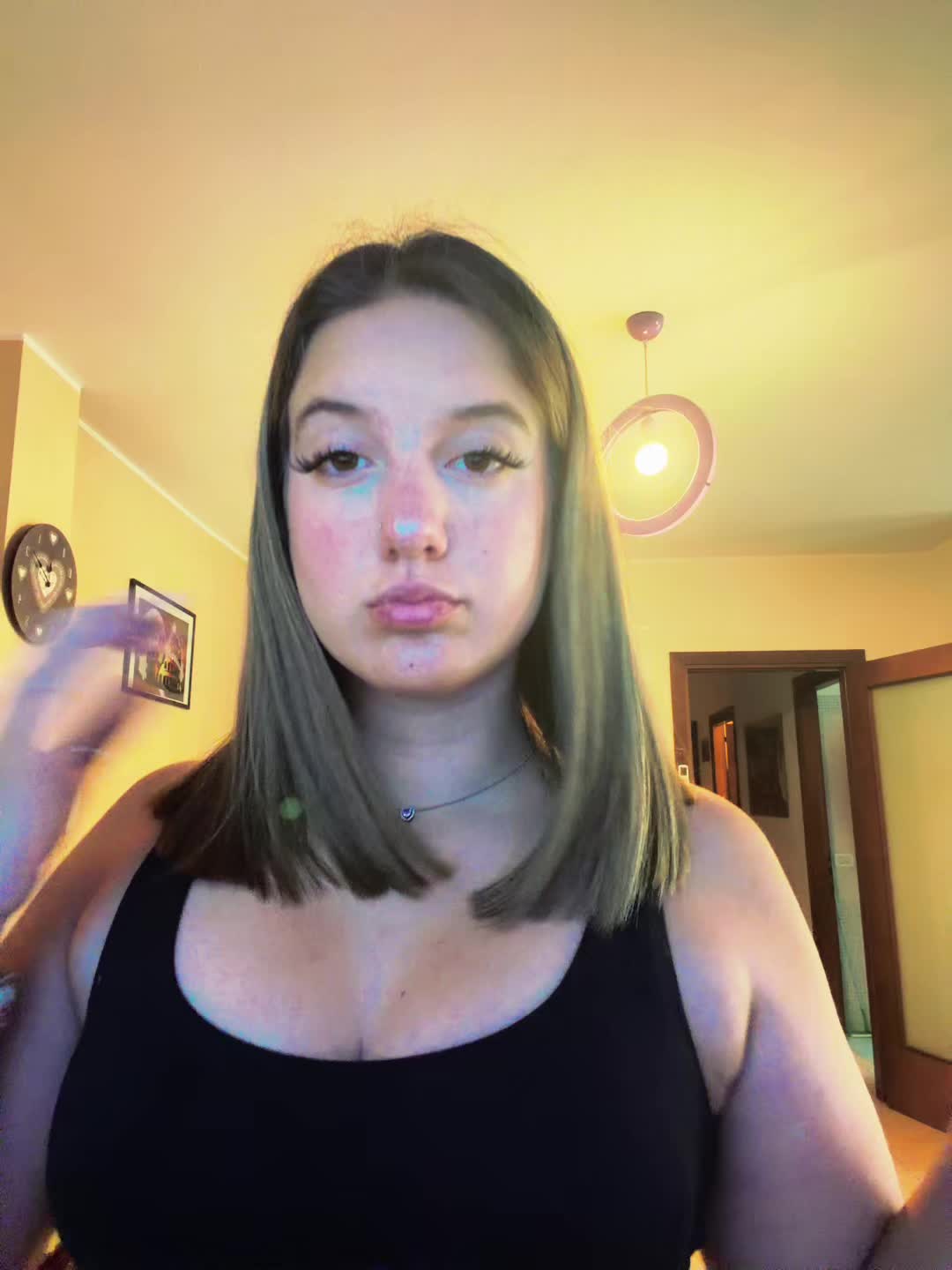 @🦈
