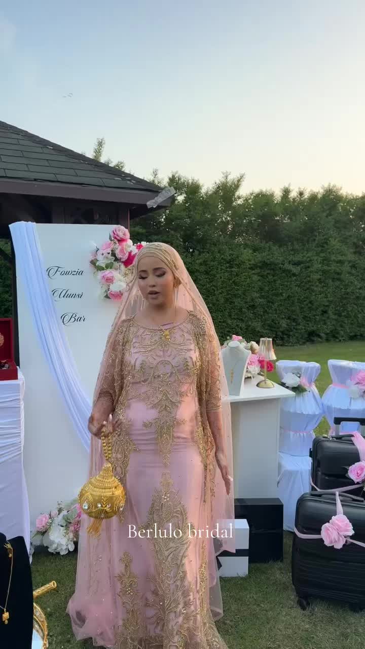 @Berlulo_Bridal