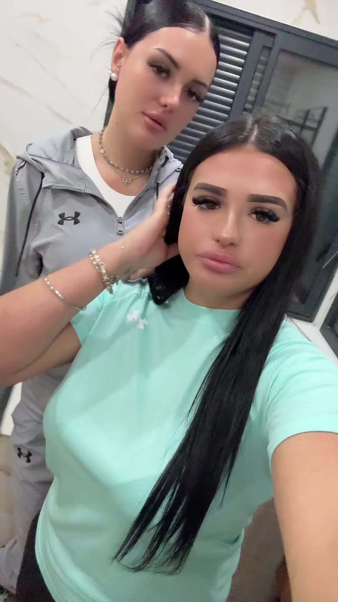 @naomi