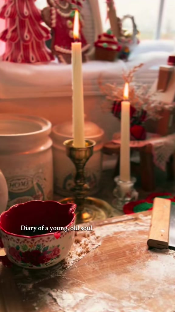 @TheGrandmaCottage &bull; 🪞🕯️🪿