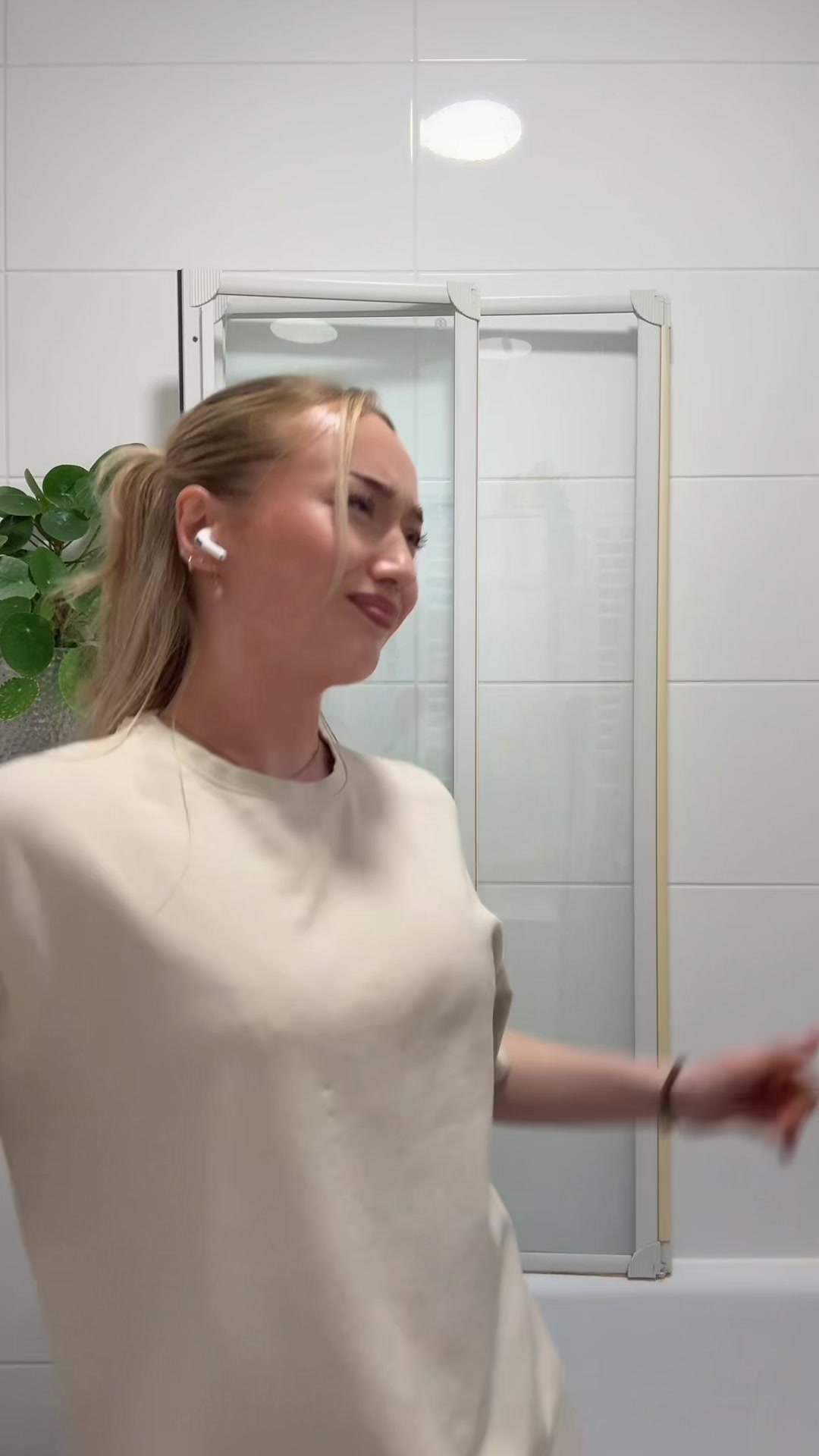 @leahfhl