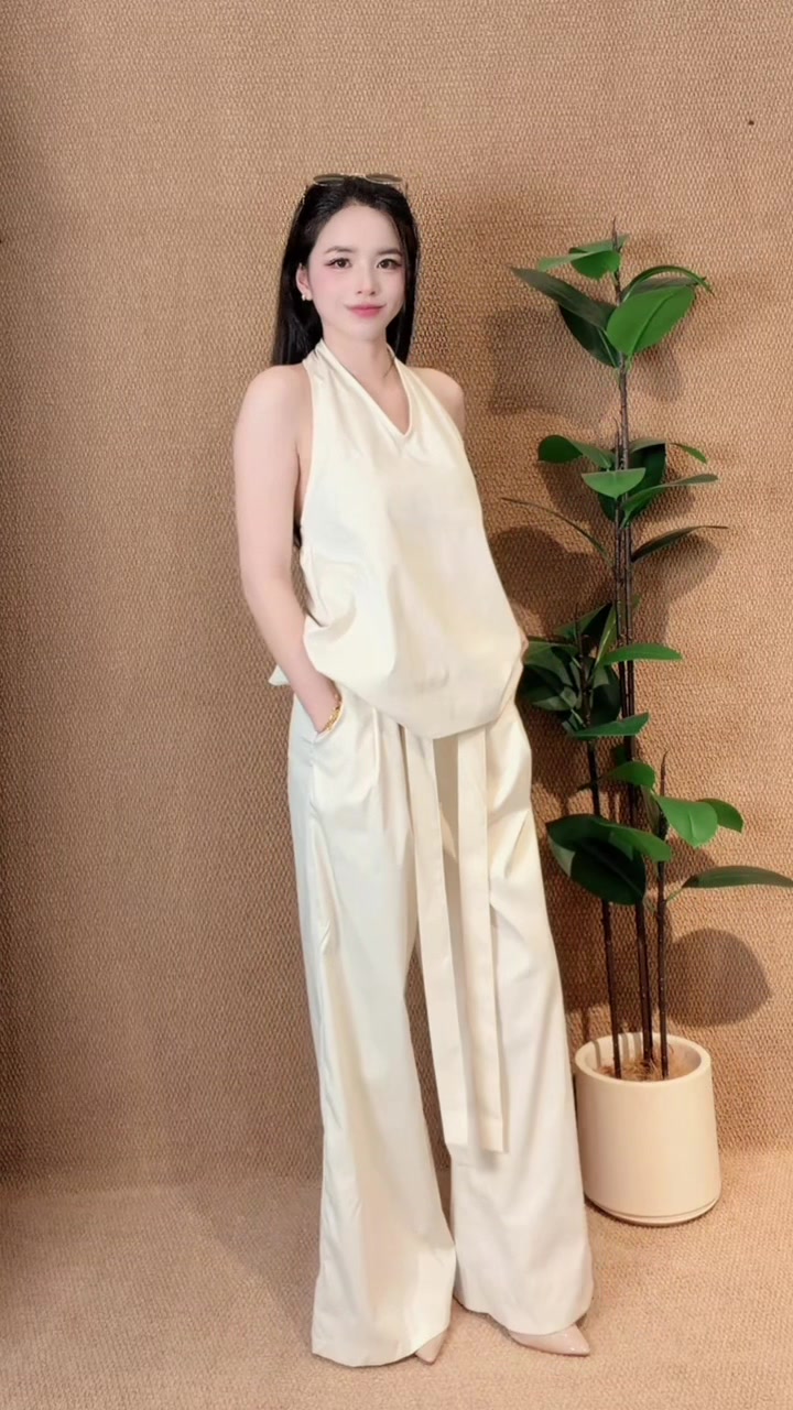 @ຮ້ານລິລີ່ເສື້ອຜ້າ Lily服饰✨