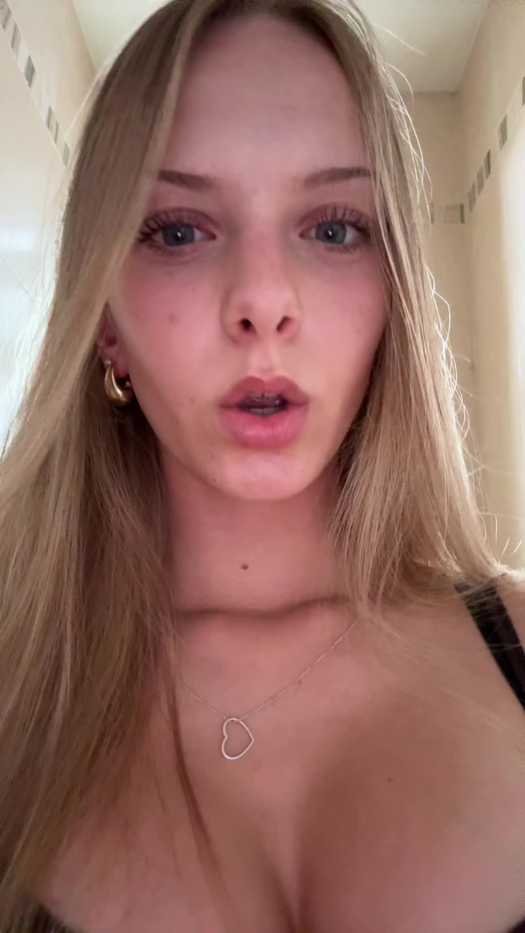 @🎀