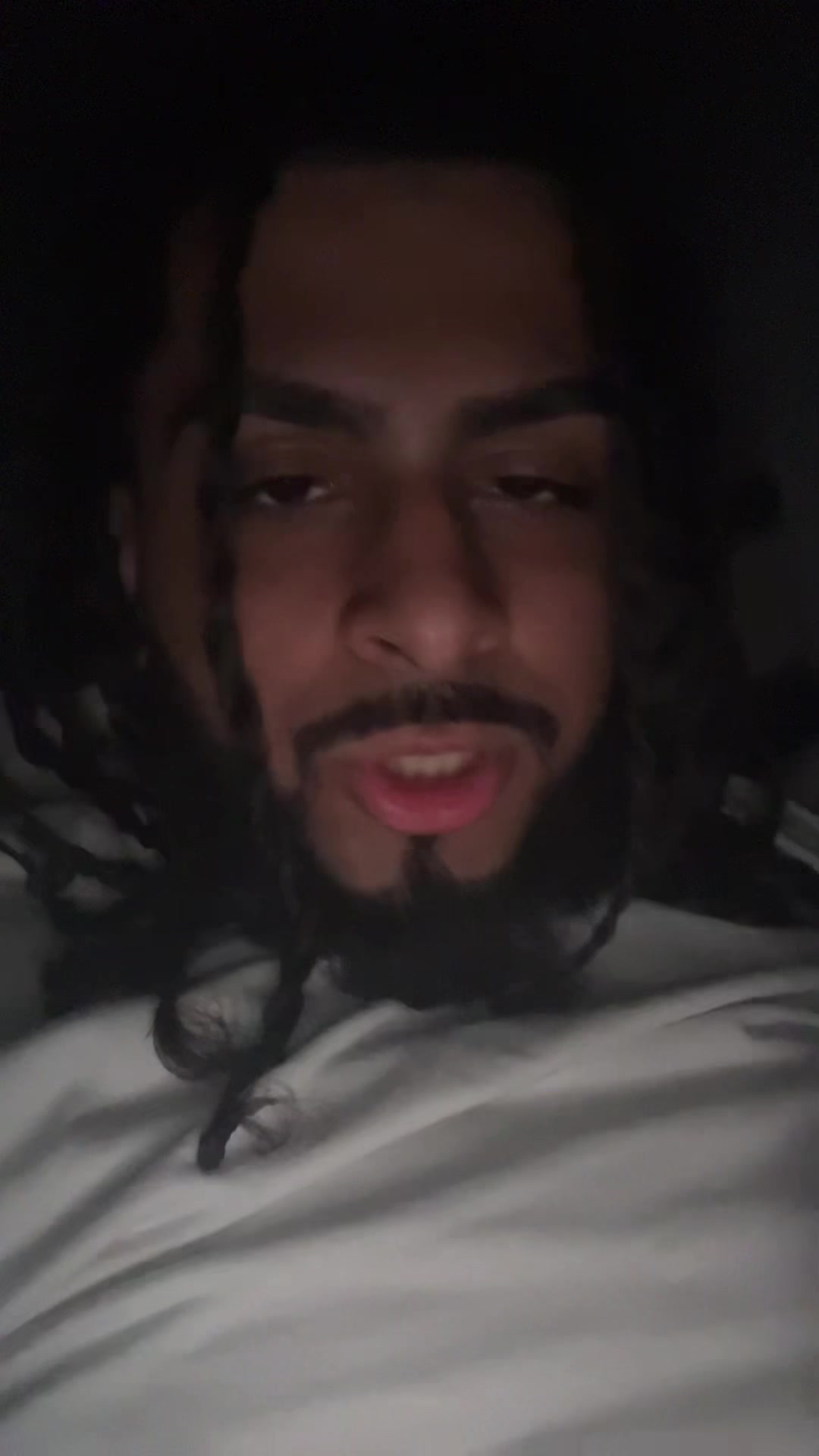 @dee8xx