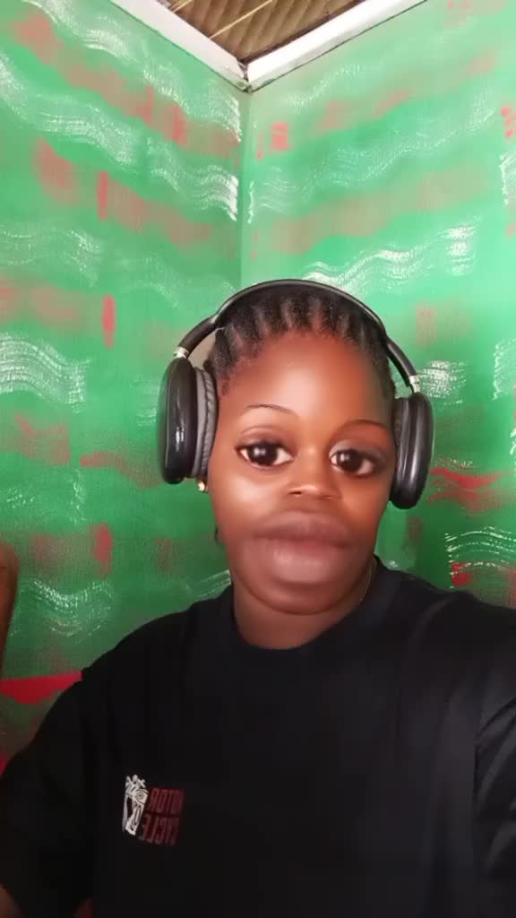 @Sarah 👅💞💞🥰🥰