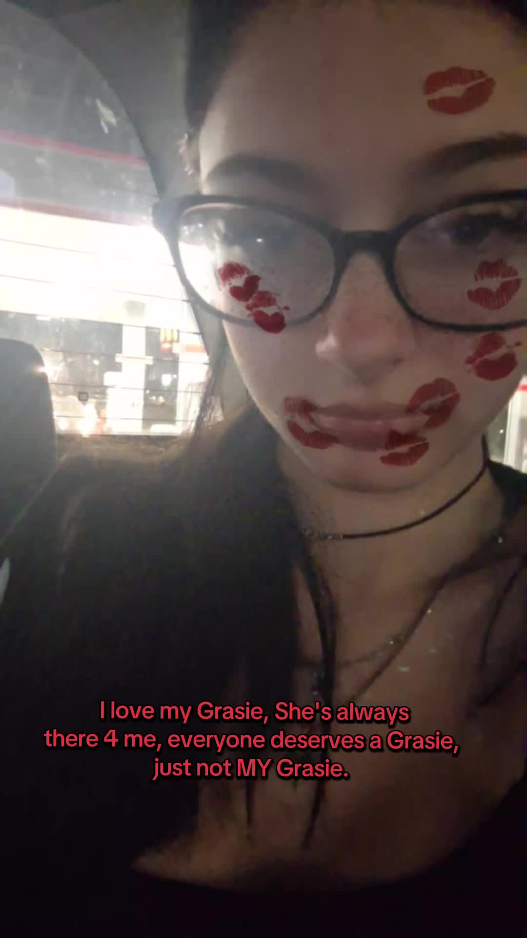 @Kyra🧟&zwj;♀️💋