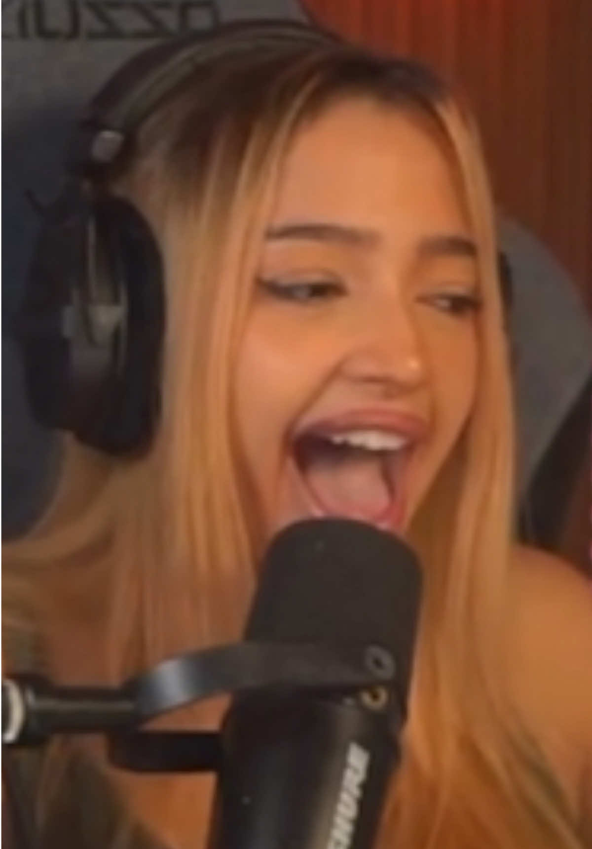 @Khloe